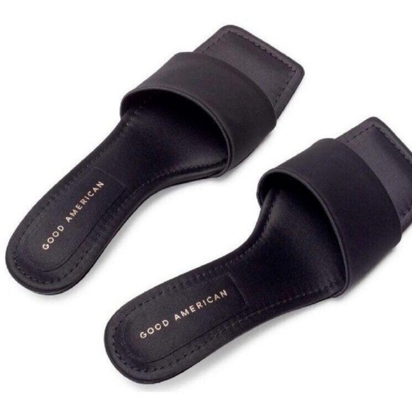 New in a Box GOOD AMERICAN - Kickstand Slide Sandal -
Black - Size 7 - Picture 2 of 16